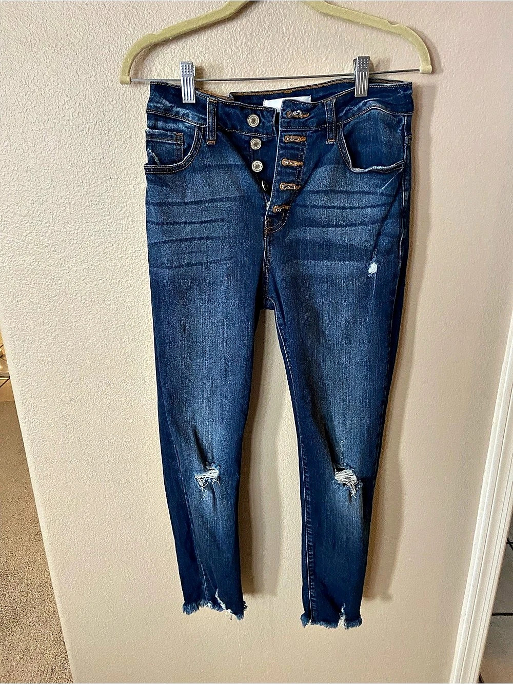 Kut from the Kloth Skinny Distressed Jeans in Blue Waist 7/27